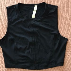 Lululemon crop top